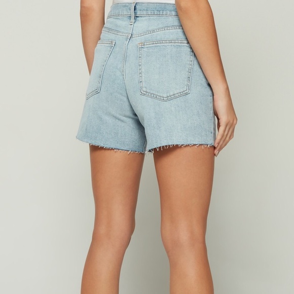 NWT Light Wash Raw Cuff Shorts Blue Summer GAP 5” - Picture 5 of 6